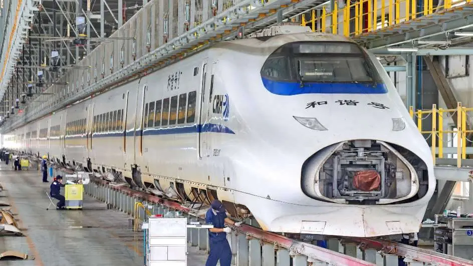 China’s Experimental Train Shatters Acceleration Record